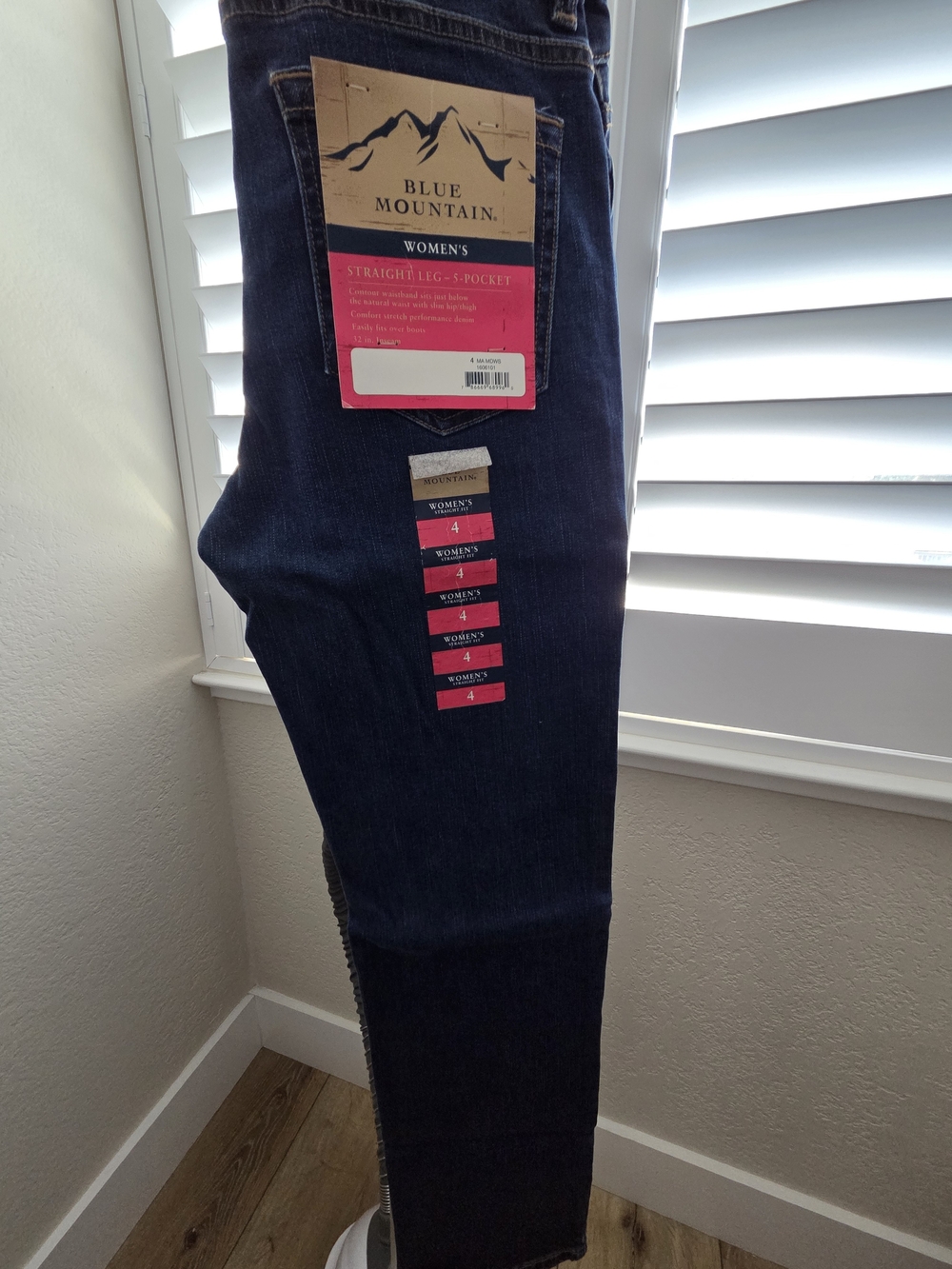 Blue Mountain Women's Dark Indigo Straight Leg Jeans